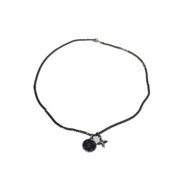 Pre Loved Louis Vuitton Circle Pendant Necklace - Picture 2 of 8
